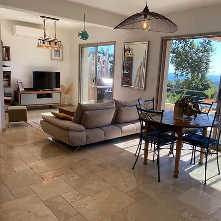 Dolce - Beautifull -2 Bedroom - Quiet & Stunning Sea View