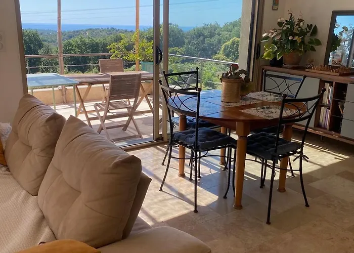 Dolce - Beautifull -2 Bedroom - Quiet & Stunning Sea View * Chiatra
