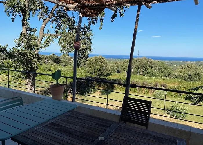 Dolce - Beautifull -2 Bedroom - Quiet & Stunning Sea View * Chiatra